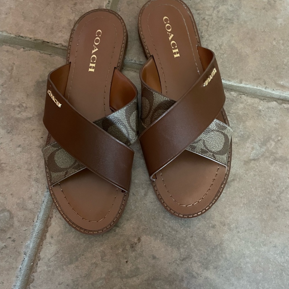 Coach Hilda Leather Sandal size 9